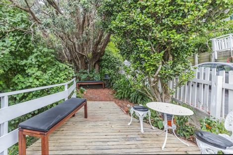 Photo of property in 31d Patanga Crescent, Thorndon, Wellington, 6011