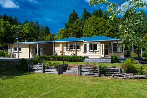 Photo of property in 240 Rockhill Road, Waerengaokuri, Manutuke, 4072