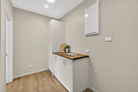 Photo of property in 15 Saint Peters Close, Woolston, Christchurch, 8062