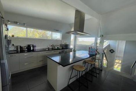 Photo of property in 3a Pah Road, Cockle Bay, Auckland, 2014