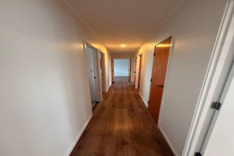 Photo of property in 58 Everglade Drive, Goodwood Heights, Auckland, 2105