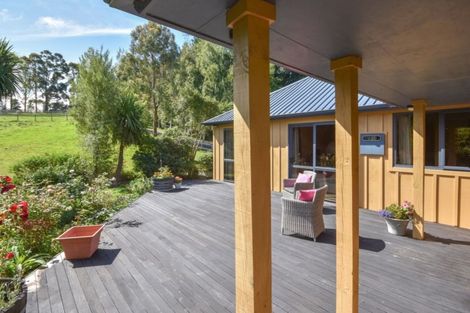 Photo of property in 37 Mckendry Road, Woodside, Outram, 9074