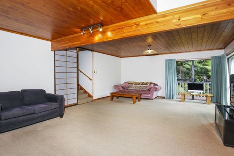 Photo of property in 39 Turanga Road, Henderson Valley, Auckland, 0612