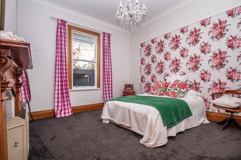 Photo of property in 1 Mary Street, Winton, 9720