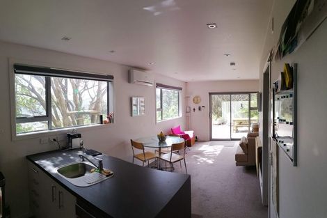 Photo of property in 4 Versailles Street, Karori, Wellington, 6012