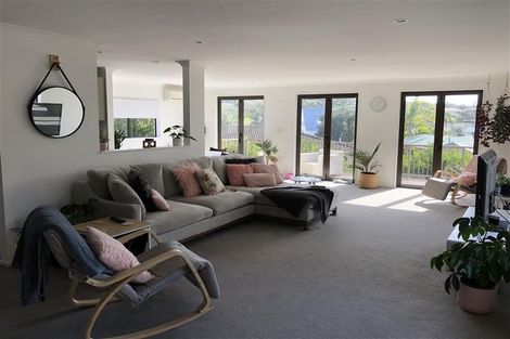 Photo of property in 29a Bay Street, Red Beach, 0932