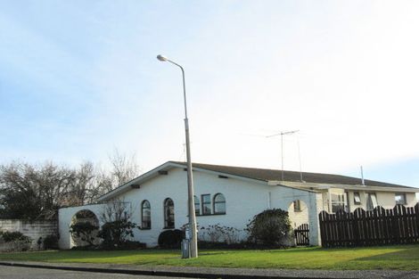 Photo of property in 6 Dunmore Place, Winton, 9720