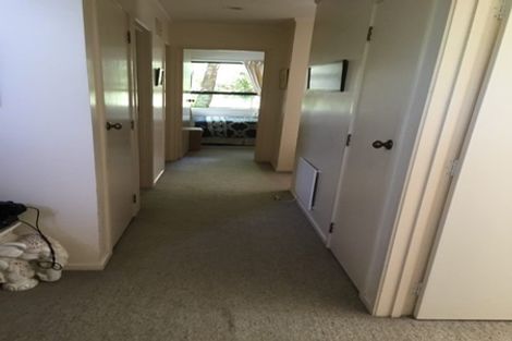 Photo of property in 1/3 Fayette Place, Te Atatu South, Auckland, 0610