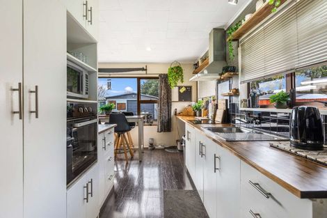 Photo of property in 30 Victor Street, Dannevirke, 4930