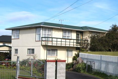 Photo of property in 15 Burbridge Road, Favona, Auckland, 2024