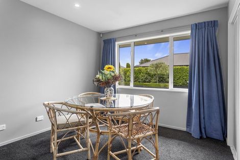 Photo of property in 8 Beech Drive, Rangiora, 7400