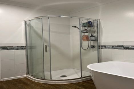 Photo of property in 33a Kawiu Road, Levin, 5510