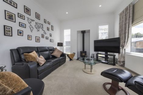 Photo of property in 5 Butler Place, Fitzherbert, Palmerston North, 4410