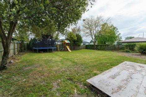 Photo of property in 21 Coates Place, Rangiora, 7400