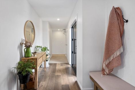 Photo of property in 2 Seven Oaks Drive, Kinloch, Taupo, 3377