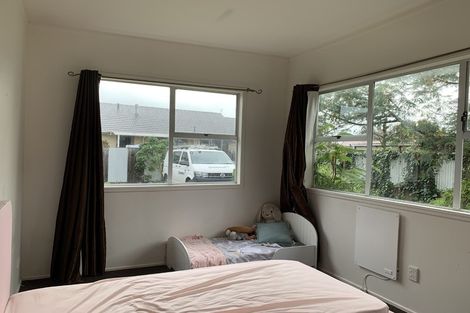 Photo of property in 16 Eruini Street, Waikanae Beach, Waikanae, 5036