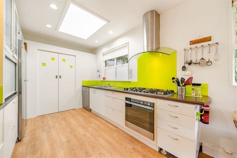 Photo of property in 52b Chatsworth Road, Silverstream, Upper Hutt, 5019