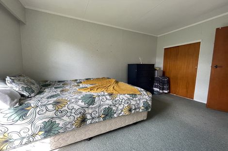 Photo of property in 35a Pehi Kupa Street, Waikanae, 5036