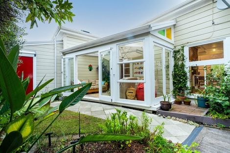 Photo of property in 88 Charles Street, Westshore, Napier, 4110