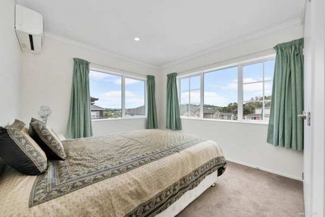 Photo of property in 12 Evelina Lane, Flat Bush, Auckland, 2019