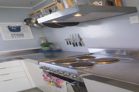 Photo of property in 23uc2 Rangitane Street, Maupuia, Wellington, 6022