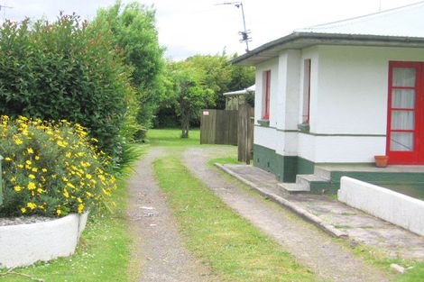 Photo of property in 1/3 Nicolas Avenue, Glen Eden, Auckland, 0602