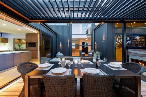 Photo of property in 33 Kitchener Road, Takapuna, Auckland, 0622