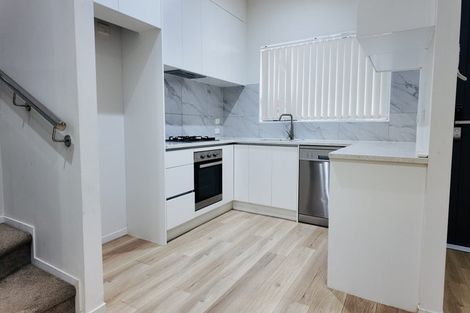 Photo of property in 3b Putiputi Way, Papakura, 2110