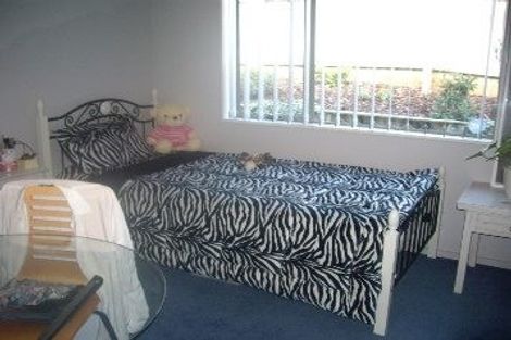 Photo of property in 9 Fleetwood Drive, Henderson, Auckland, 0612