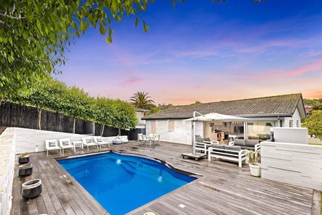 Photo of property in 54 Maxwelton Drive, Mairangi Bay, Auckland, 0630