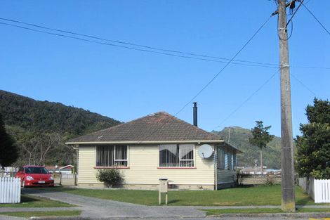 Photo of property in 4 Mitchell Place, Cobden, Greymouth, 7802