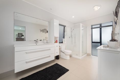 Photo of property in 16 Britannia Place, Half Moon Bay, Auckland, 2012