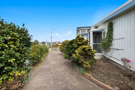 Photo of property in 34 Bucklands Beach Road, Bucklands Beach, Auckland, 2012