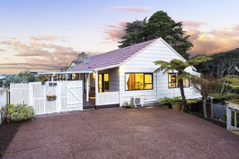 Photo of property in 81 Spence Road, Henderson, Auckland, 0612