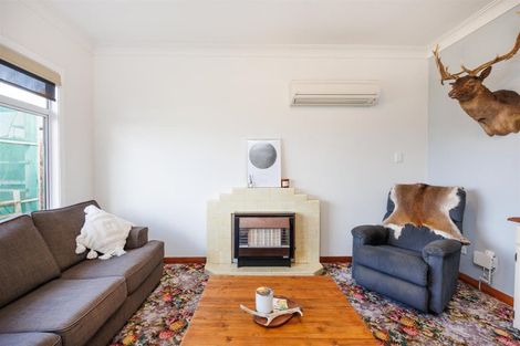 Photo of property in 10 William Street, Marton, 4710