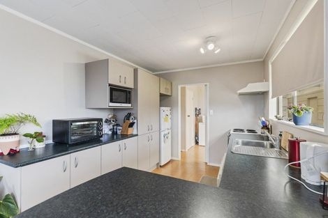 Photo of property in 12 Towai Street, Inglewood, 4330