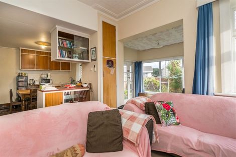 Photo of property in 42 Queens Drive, Saint Kilda, Dunedin, 9012