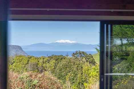 Photo of property in 18 Whakaroa Road, Kinloch, Taupo, 3385