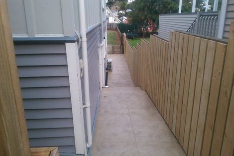 Photo of property in 51 Eden Street, Island Bay, Wellington, 6023