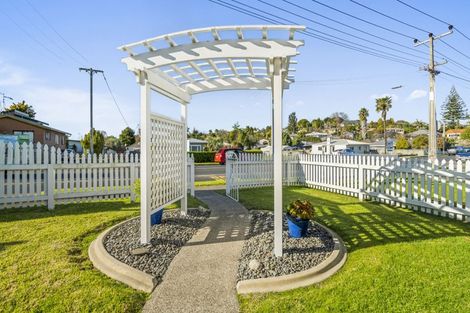 Photo of property in 76 Otumoetai Road, Judea, Tauranga, 3110