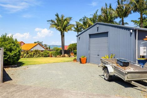Photo of property in 86a Wiseley Road, West Harbour, Auckland, 0618