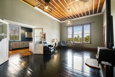 Photo of property in 50 Kimber Street, Halcombe, Feilding, 4779