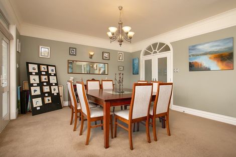 Photo of property in 121 Ferry Road, Martinborough, 5711