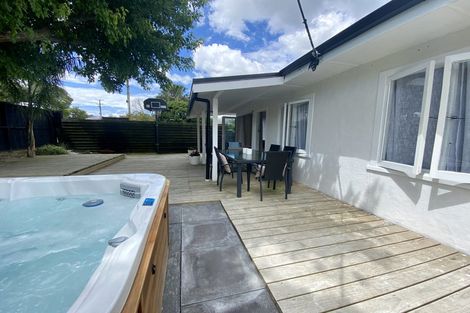 Photo of property in 19 Tahi Terrace, Glen Eden, Auckland, 0602
