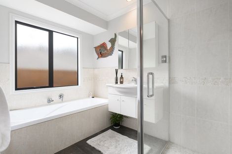 Photo of property in 27 Jarrah Park Drive, Pyes Pa, Tauranga, 3112