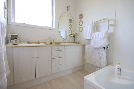 Photo of property in 137 Bay Road, Grasmere, Invercargill, 9810