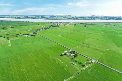 Photo of property in 76 Robertson Road, Ruawai, 0591