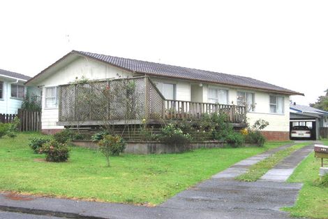 Photo of property in 121 Farquhar Road, Glendene, Auckland, 0602