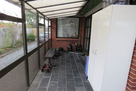 Photo of property in 28 Chedworth Avenue, Bishopdale, Christchurch, 8053