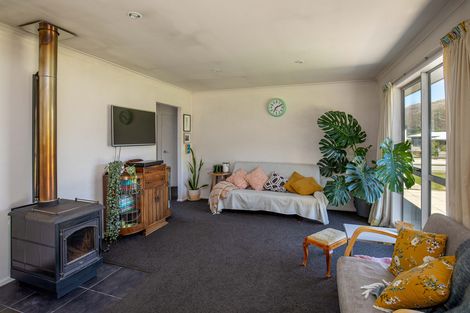 Photo of property in 74 Shields Street, Clyde, 9330